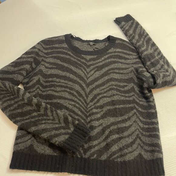 Rails Black Grey Zebra Sweater Size Small - Picture 1 of 8